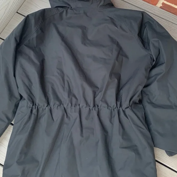 Patagonia Great Falls Insulated Parka - Picture 13 of 16